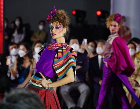 Designers Turn On Their ‘Sense of Thai’