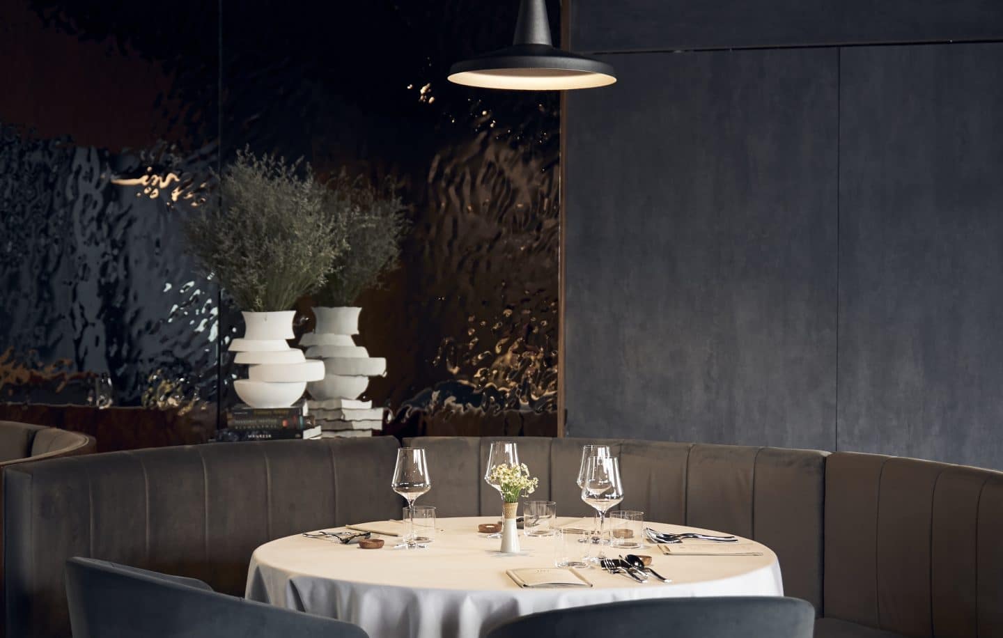 RESTAURANT INT