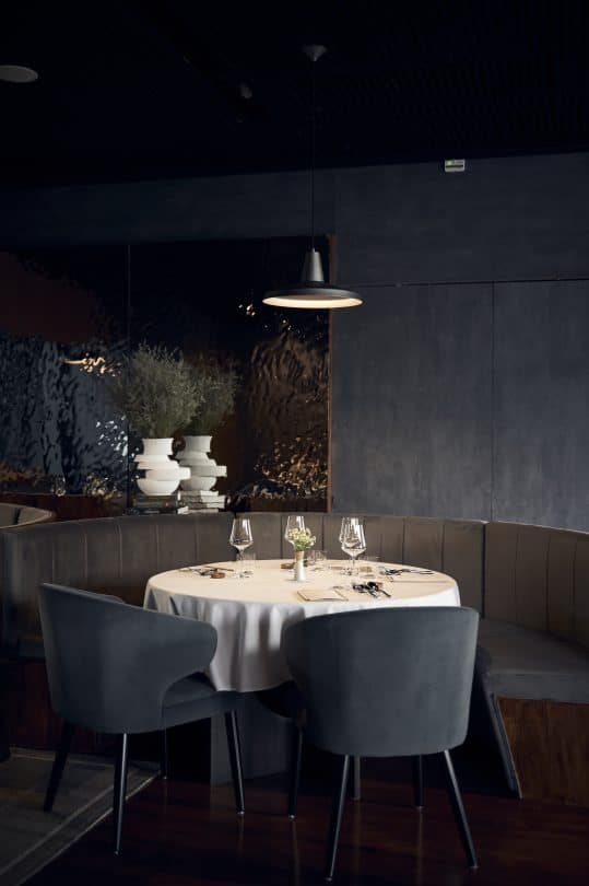 RESTAURANT INT