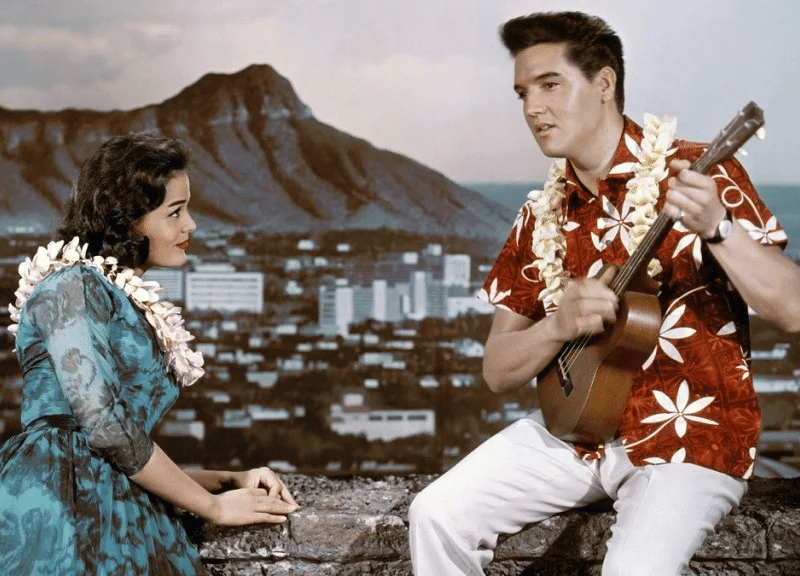 Songkran, Sunshine and the Timeless Appeal of the Hawaiian Shirt