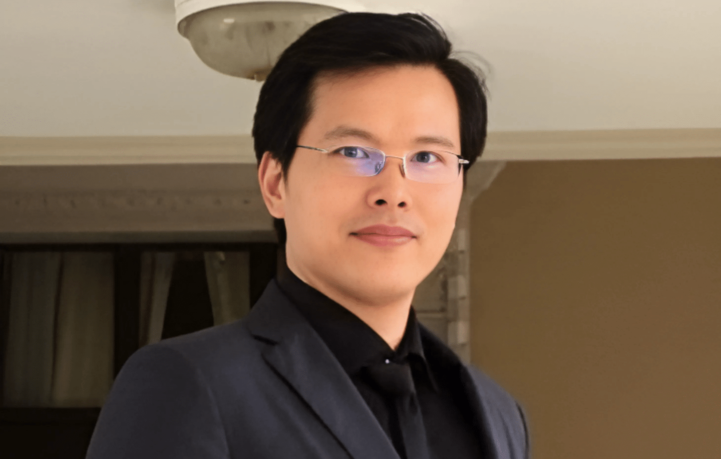 Dr. Autsawin Suttiwichienchot