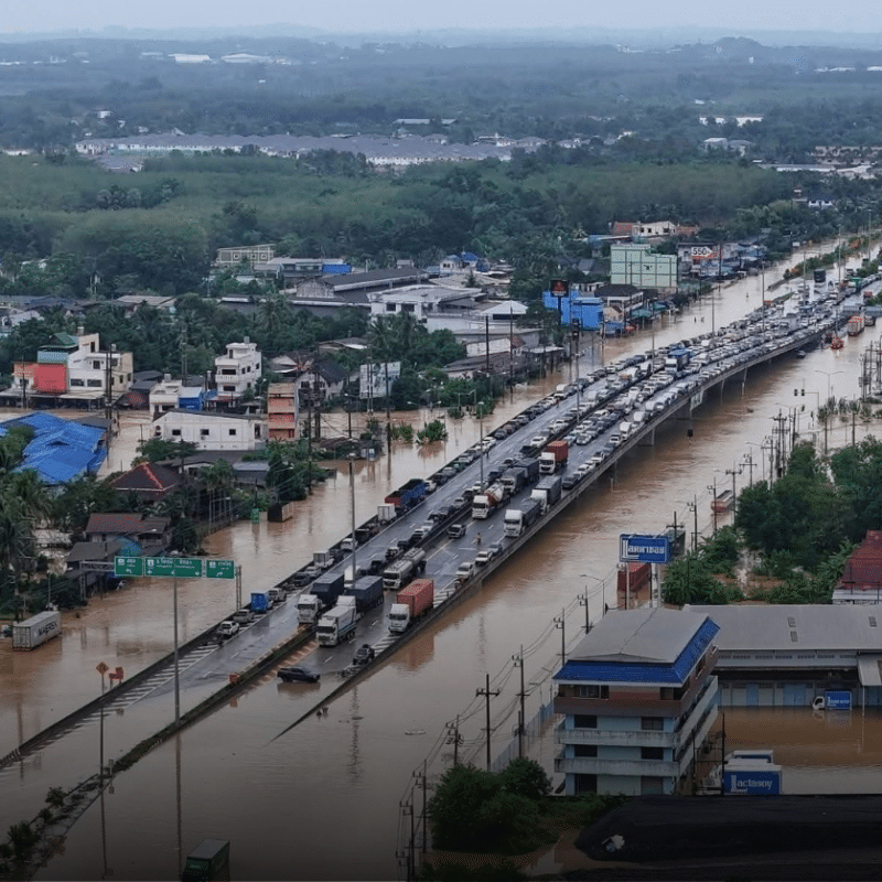 Flooding Crisis in Southern Thailand: When Water Turns Lives Upside Down