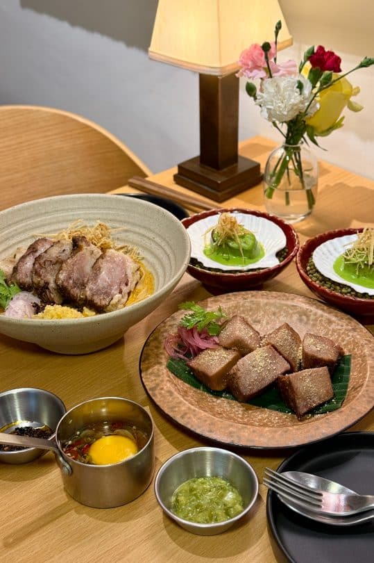 Sotthep – Pot Rice, Krungthep Flair