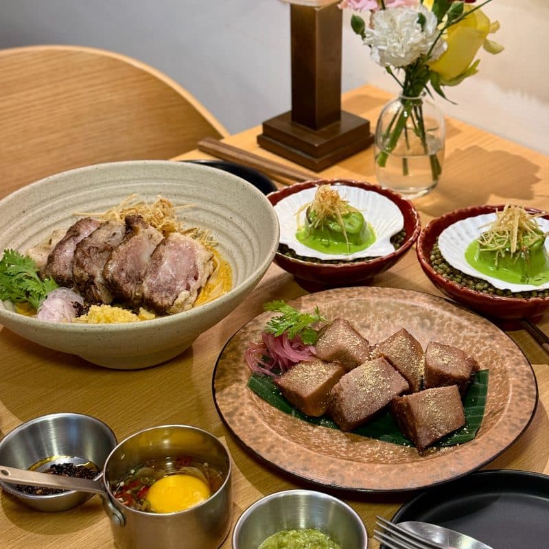 Sotthep – Pot Rice, Krungthep Flair