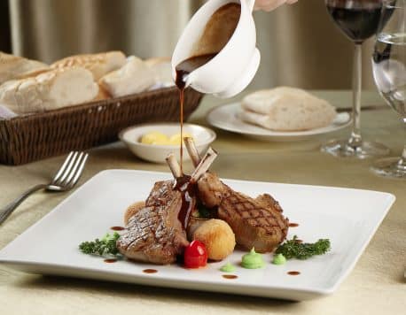 Le Crystal Restaurant