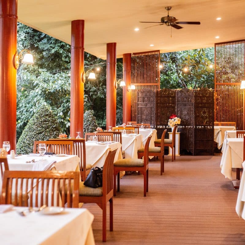 Le Crystal Restaurant