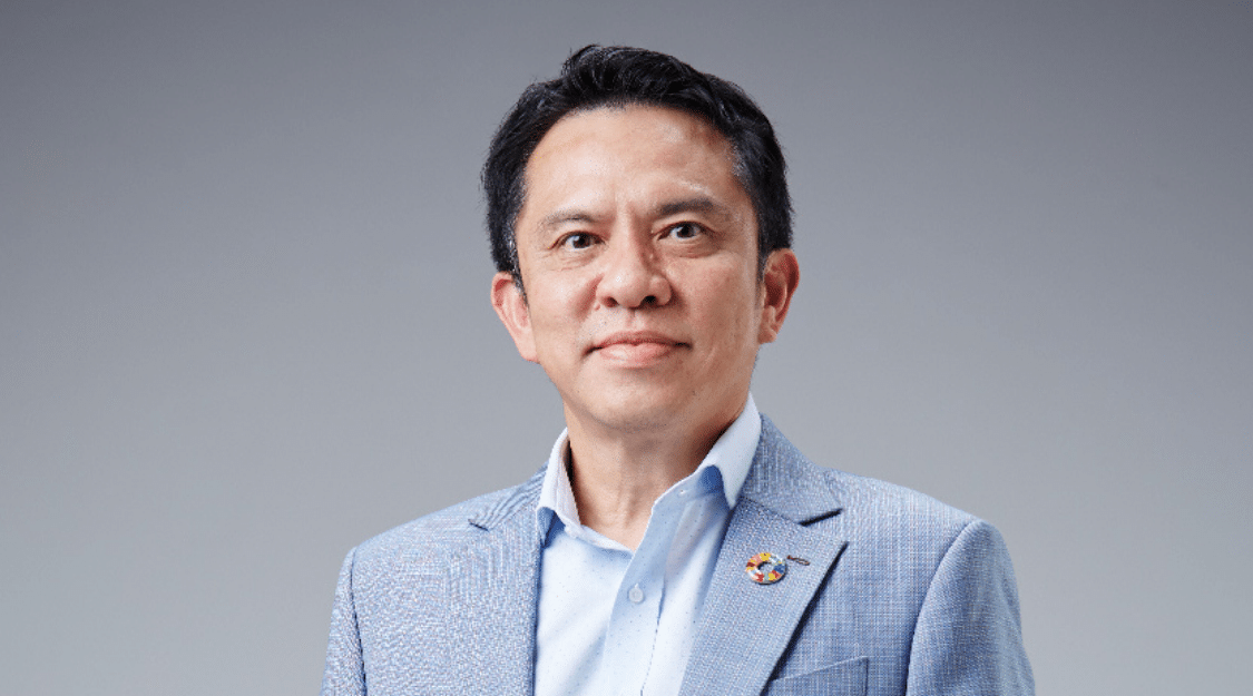 Dr Pakorn Apaphant